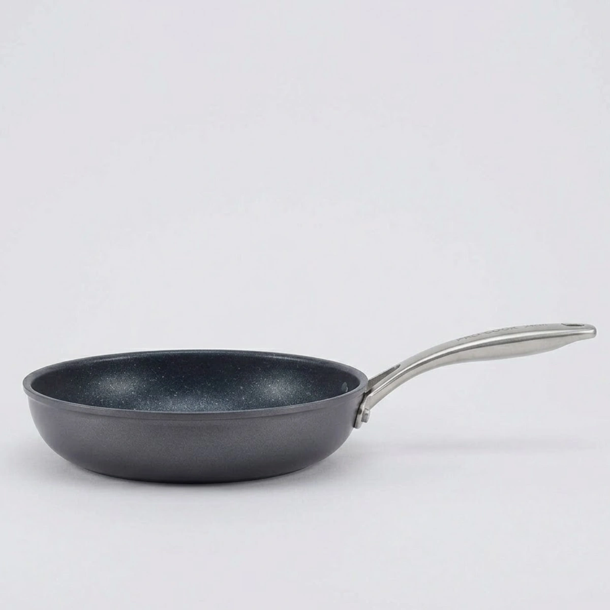 non stick frying pan (24cm) non stick frying pan (24cm)